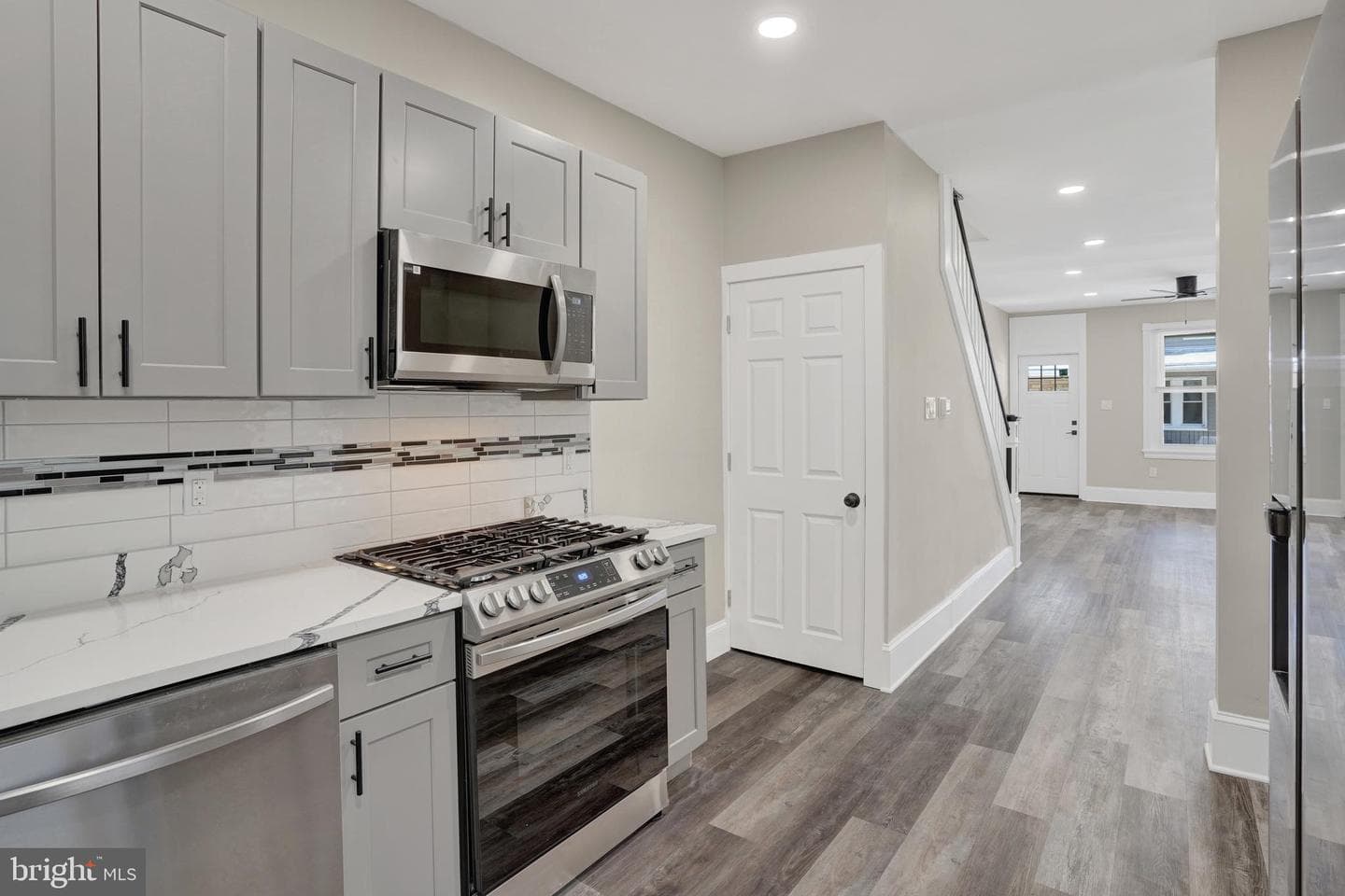 6706 Marsden Street photo 10