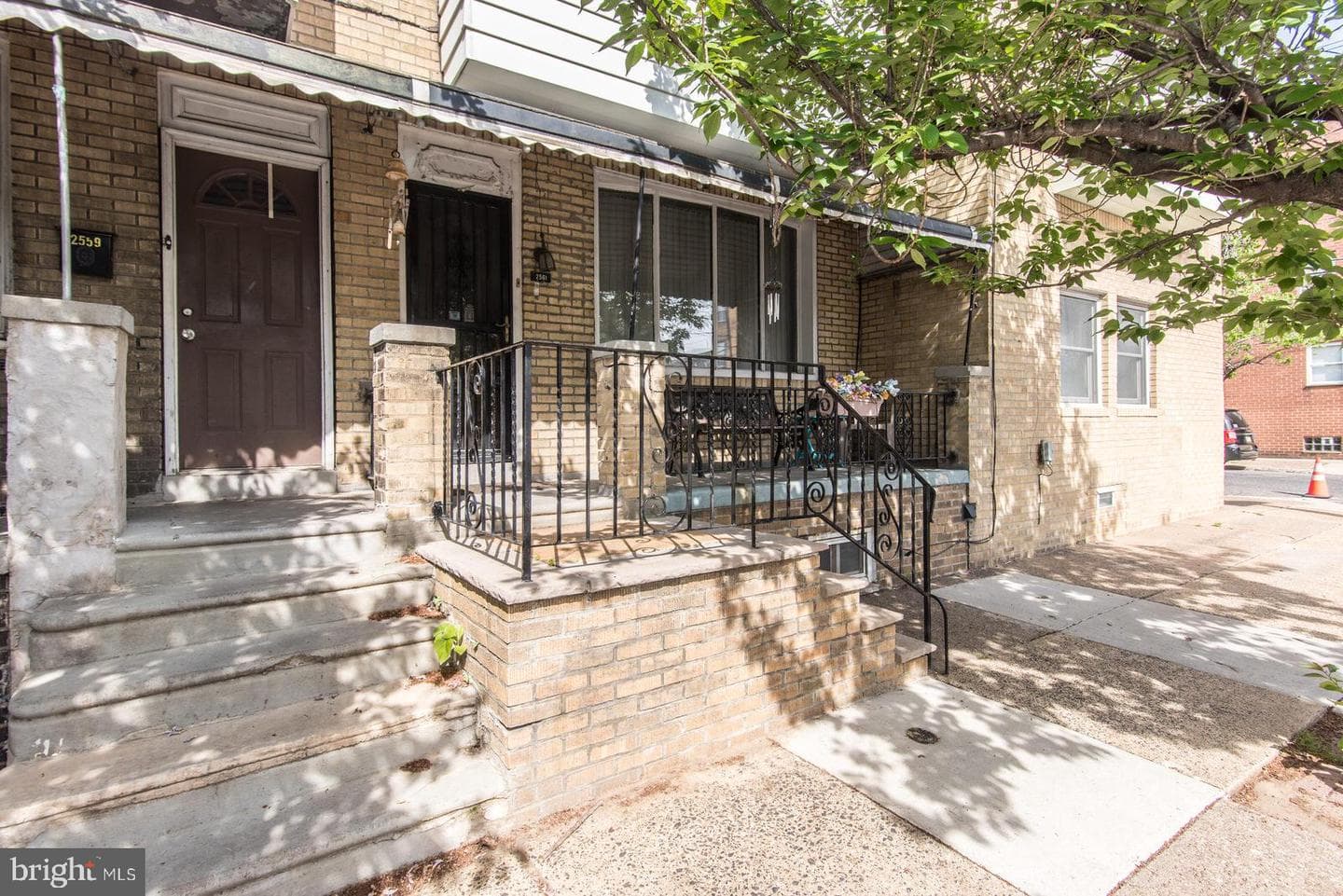 2561 E Somerset Street photo 10
