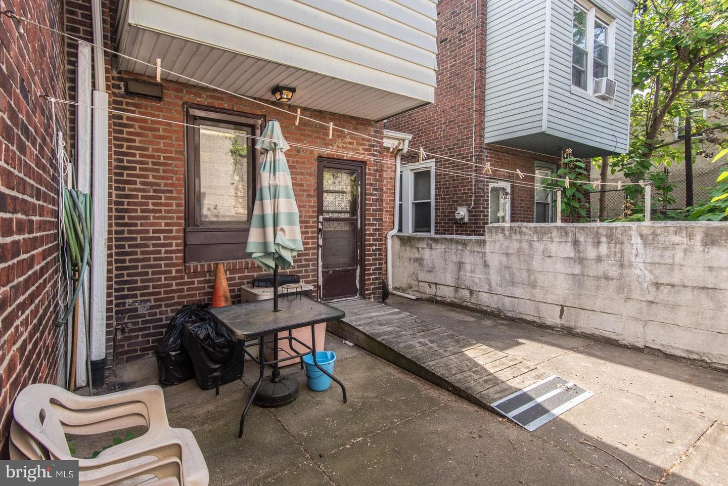 2561 E Somerset Street photo 85