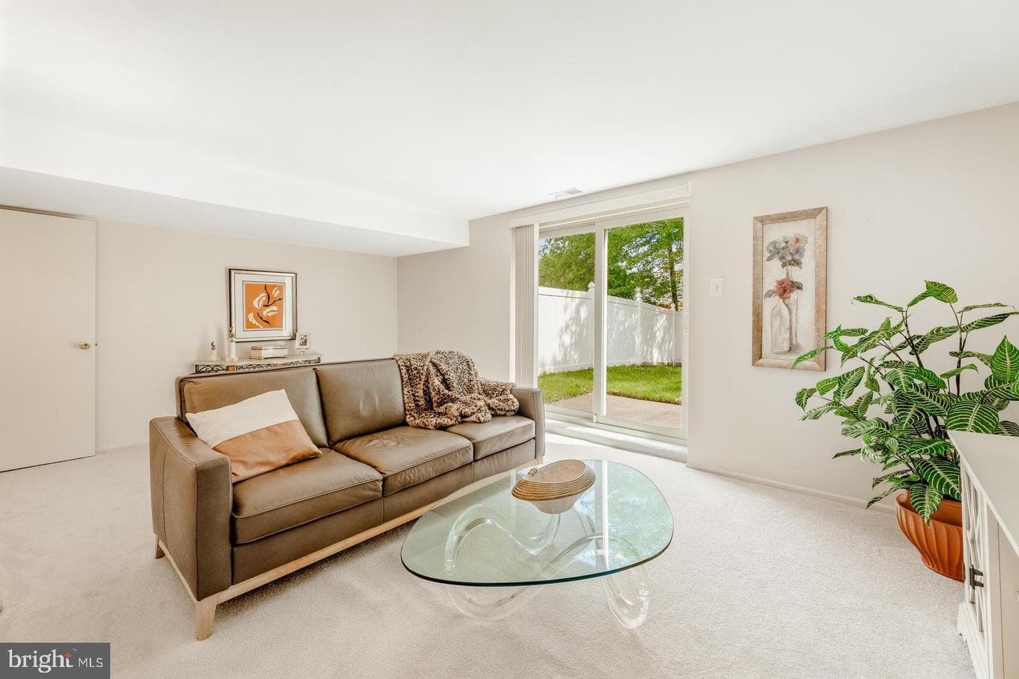 1115 Foster Street photo 23