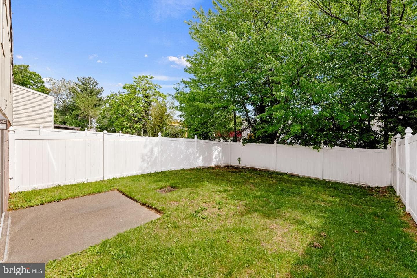 1115 Foster Street photo 30