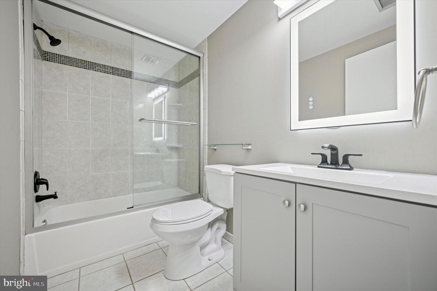 130 N Bread Street #310 photo 14