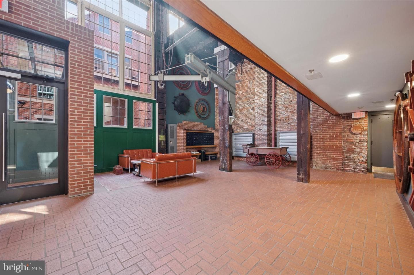 130 N Bread Street #310 photo 3