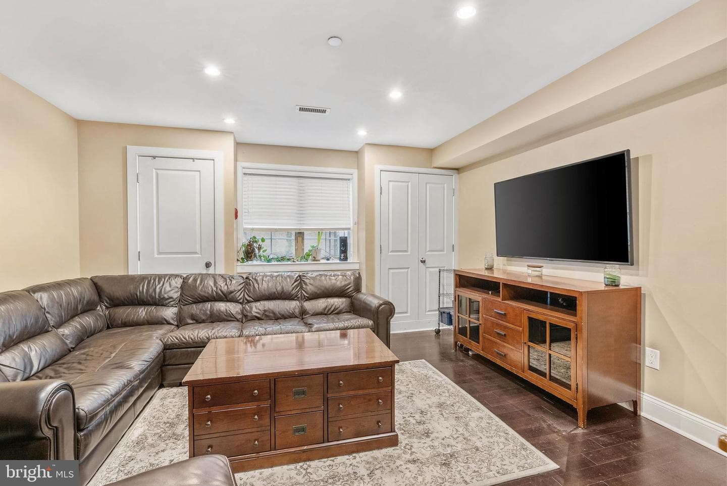 1522 Race St # 1 photo 21
