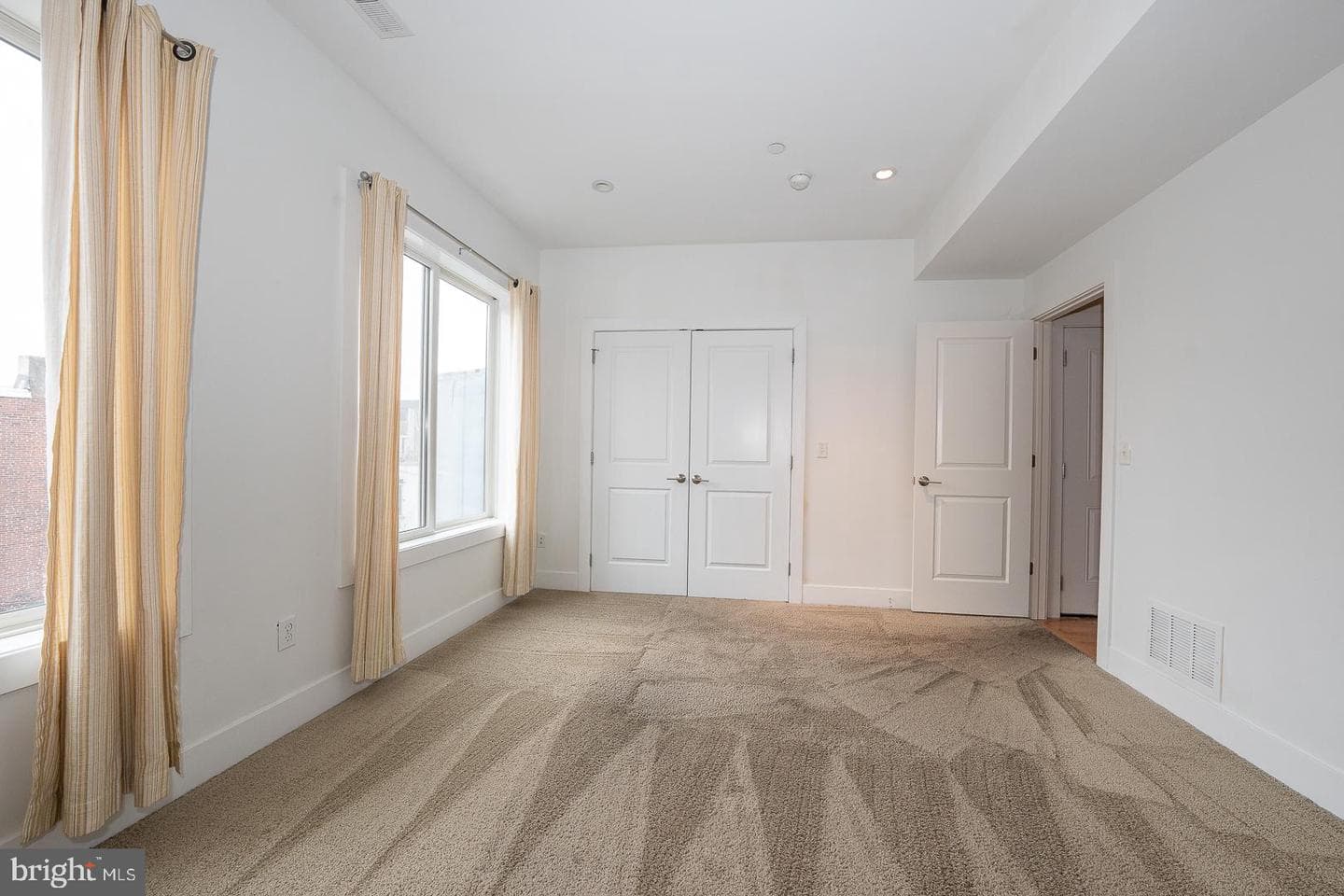 110 Naudain Street #4 photo 4