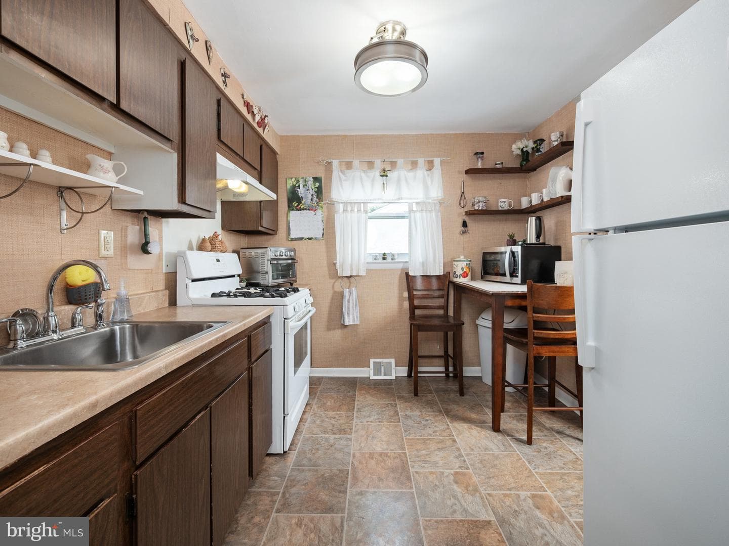 9230 Cottage Street photo 13