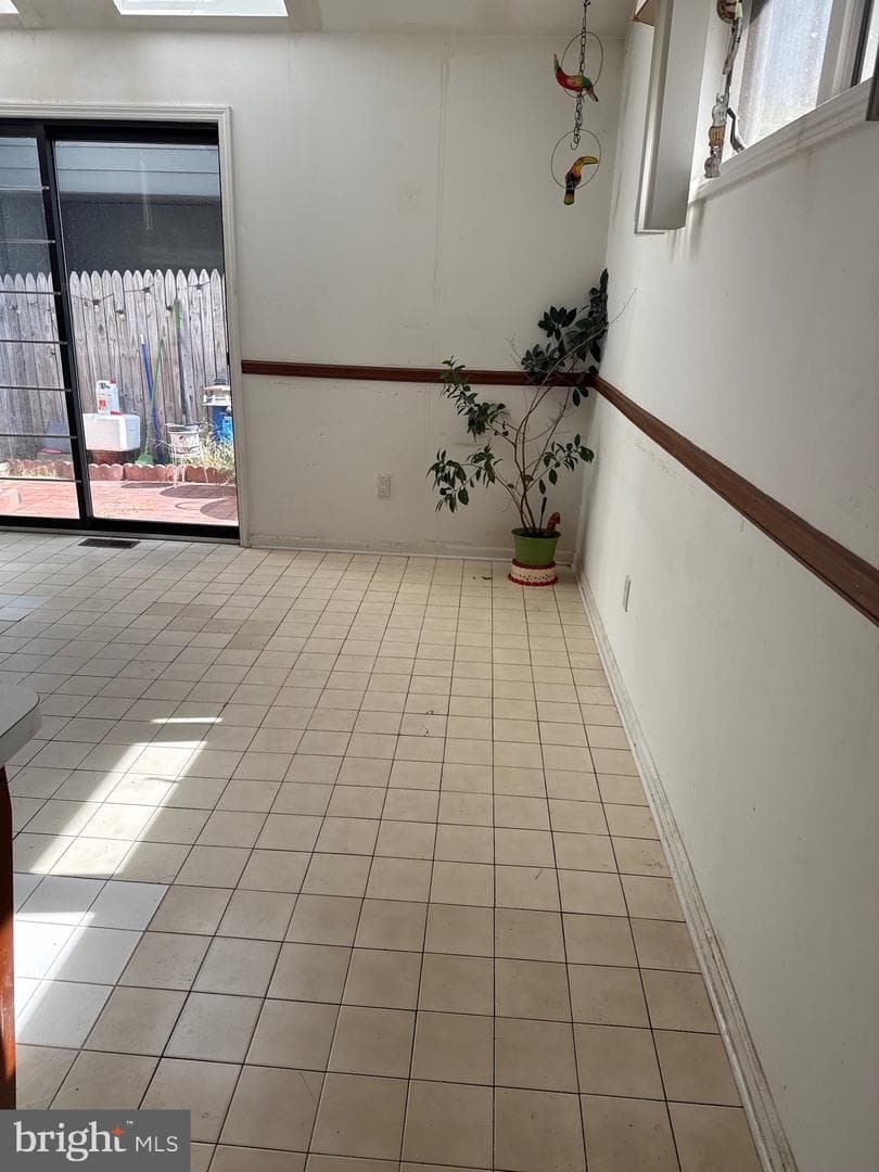 949 N Orianna Street photo 12