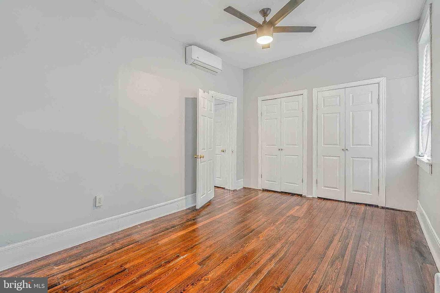 1129 Leopard Street photo 28