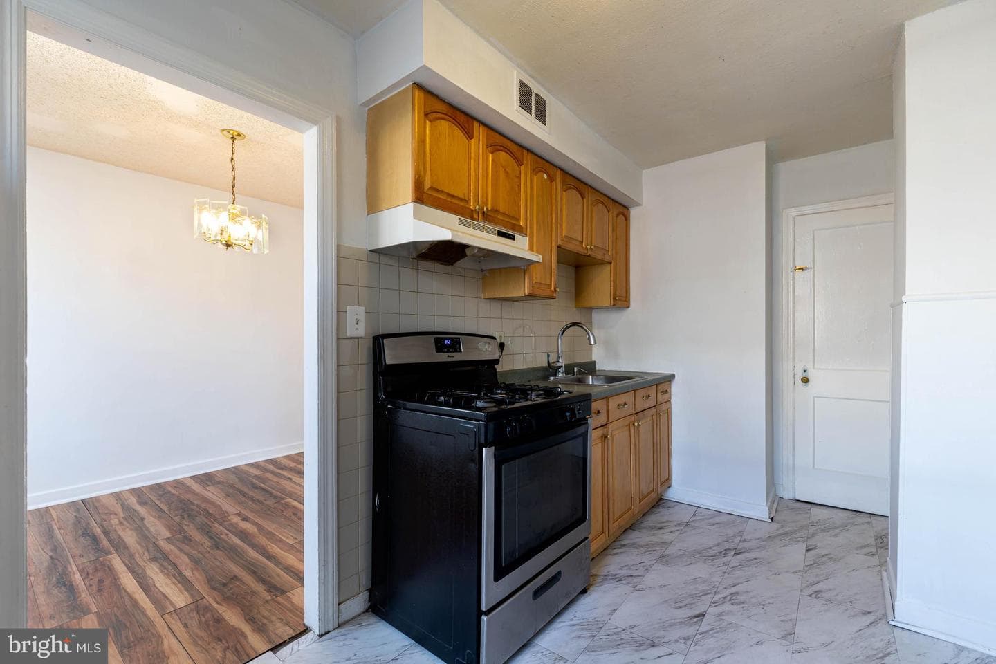 3831 I Street photo 13