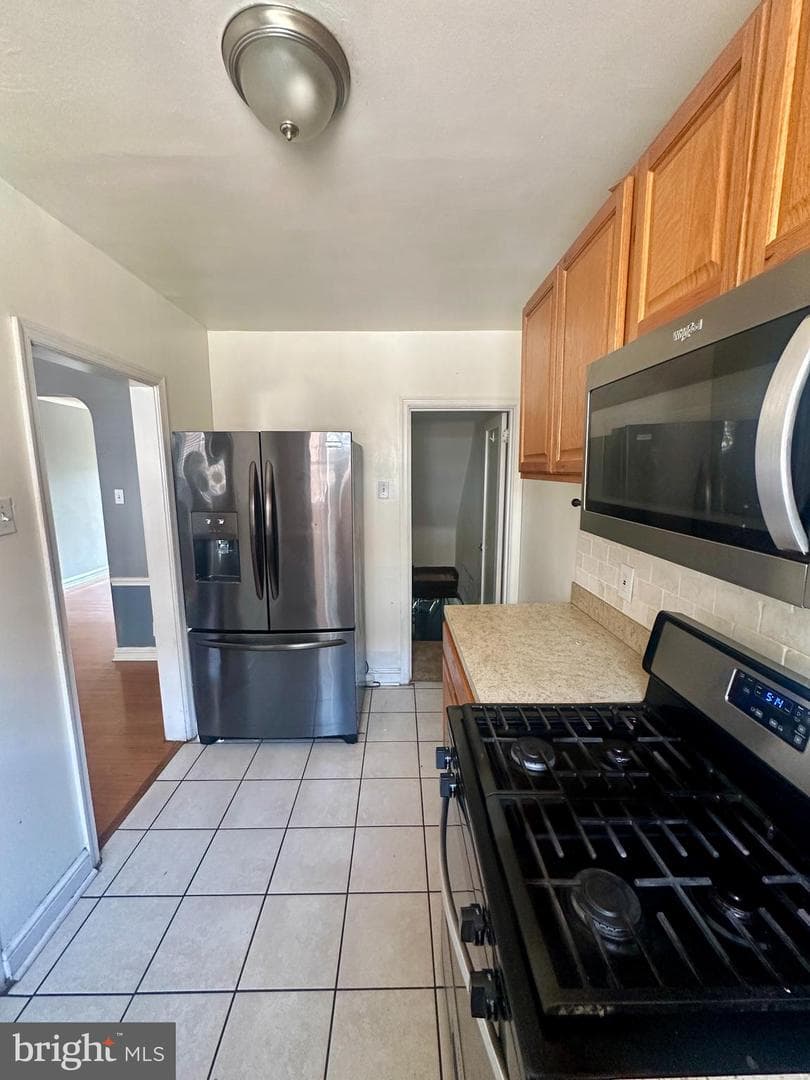 1438 Higbee Street photo 4