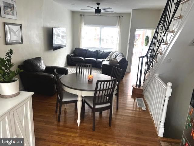 2335 S Chadwick Street photo 4