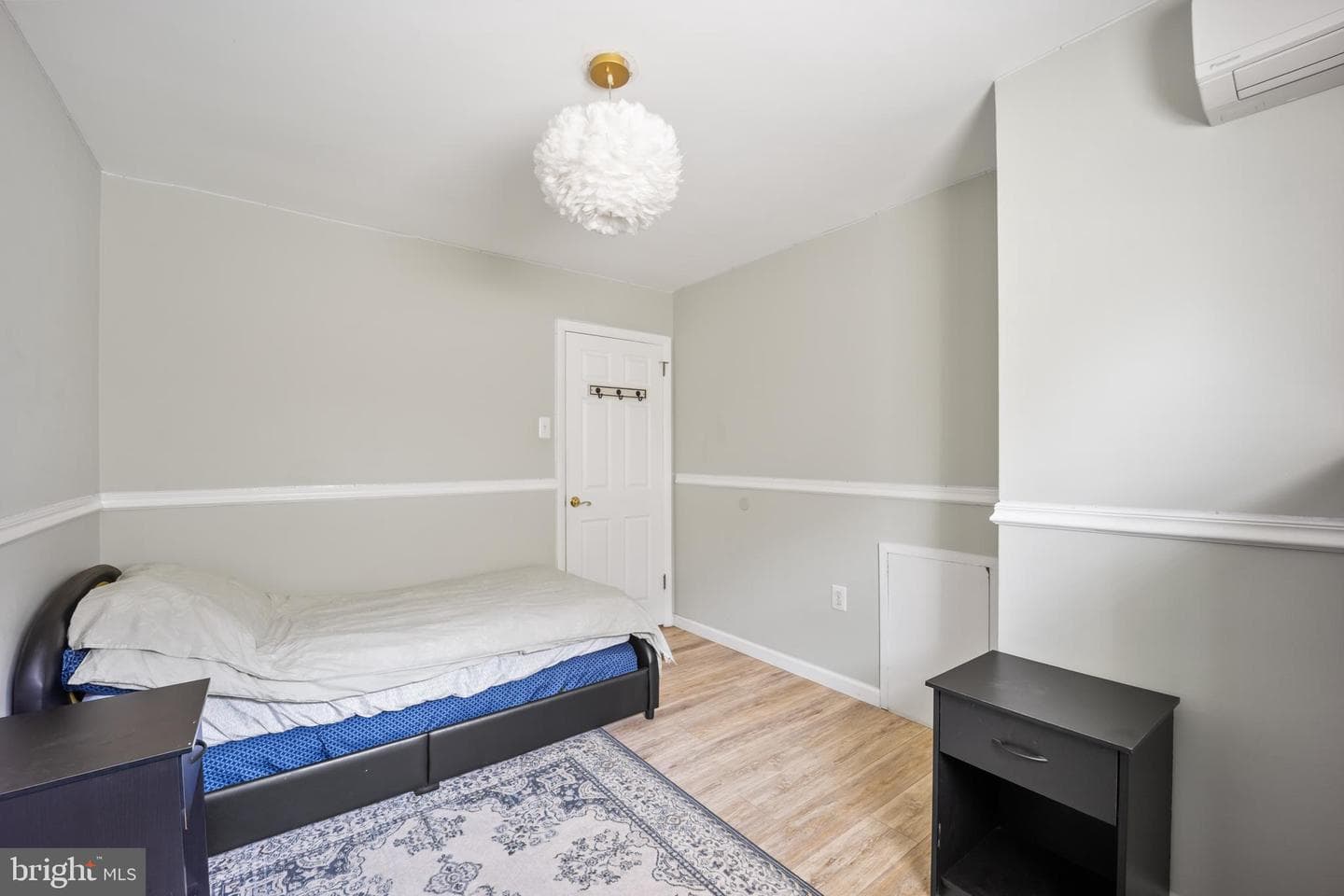 8411 Strahle Terrace photo 27