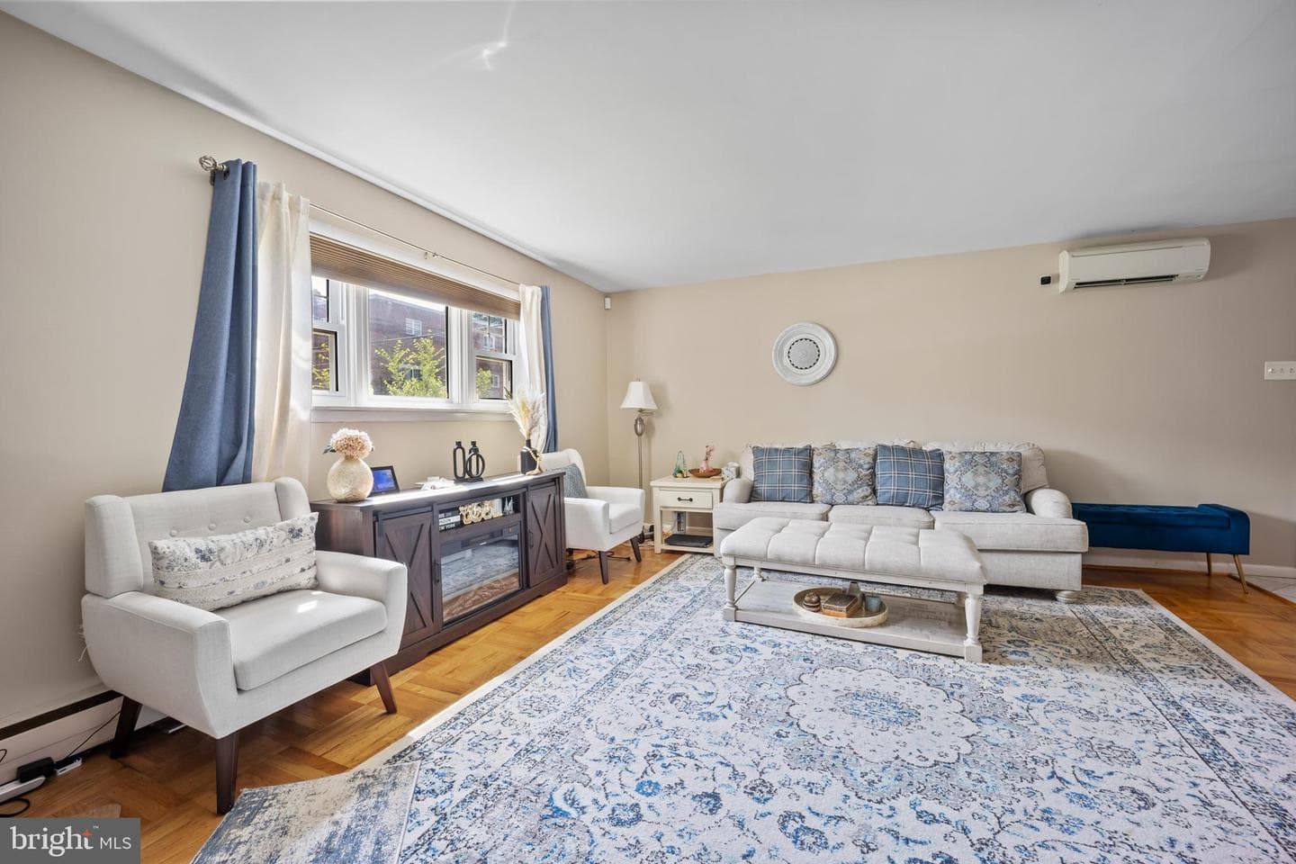8411 Strahle Terrace photo 5