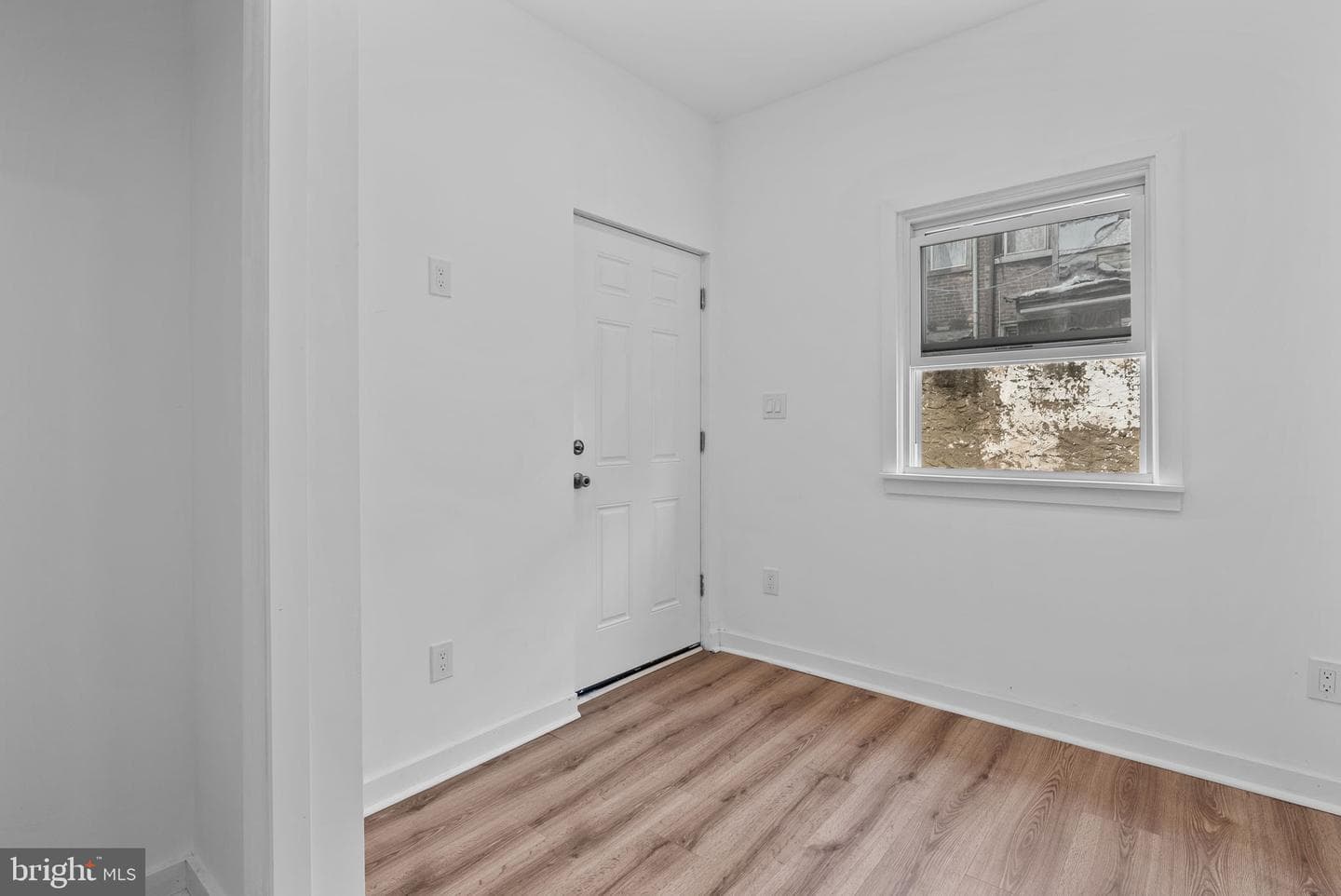 3216 N Randolph Street photo 9
