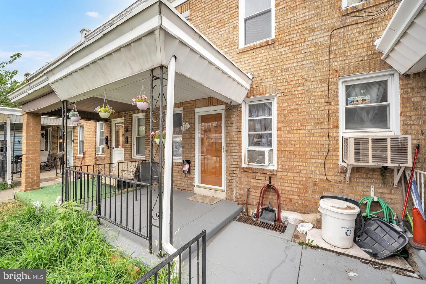 6370 Marsden Street photo 2