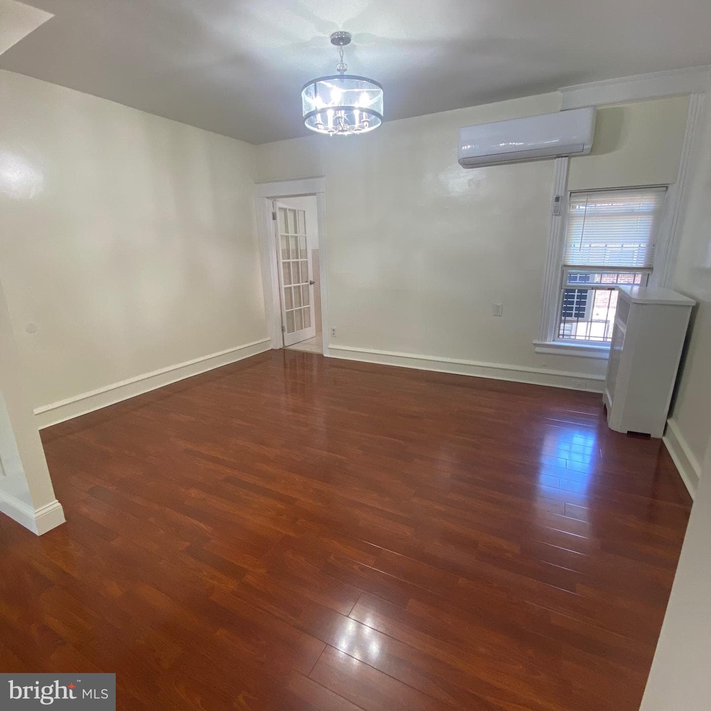 712 Mayfair Street photo 3
