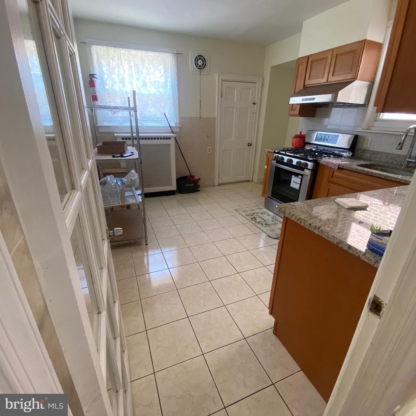712 Mayfair Street photo 4