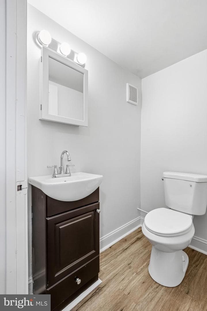 6164 Tackawanna Street photo 21