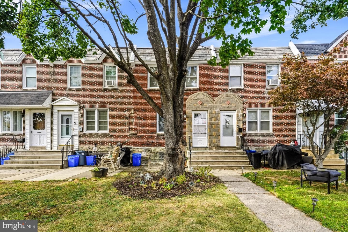 6164 Tackawanna Street photo 4