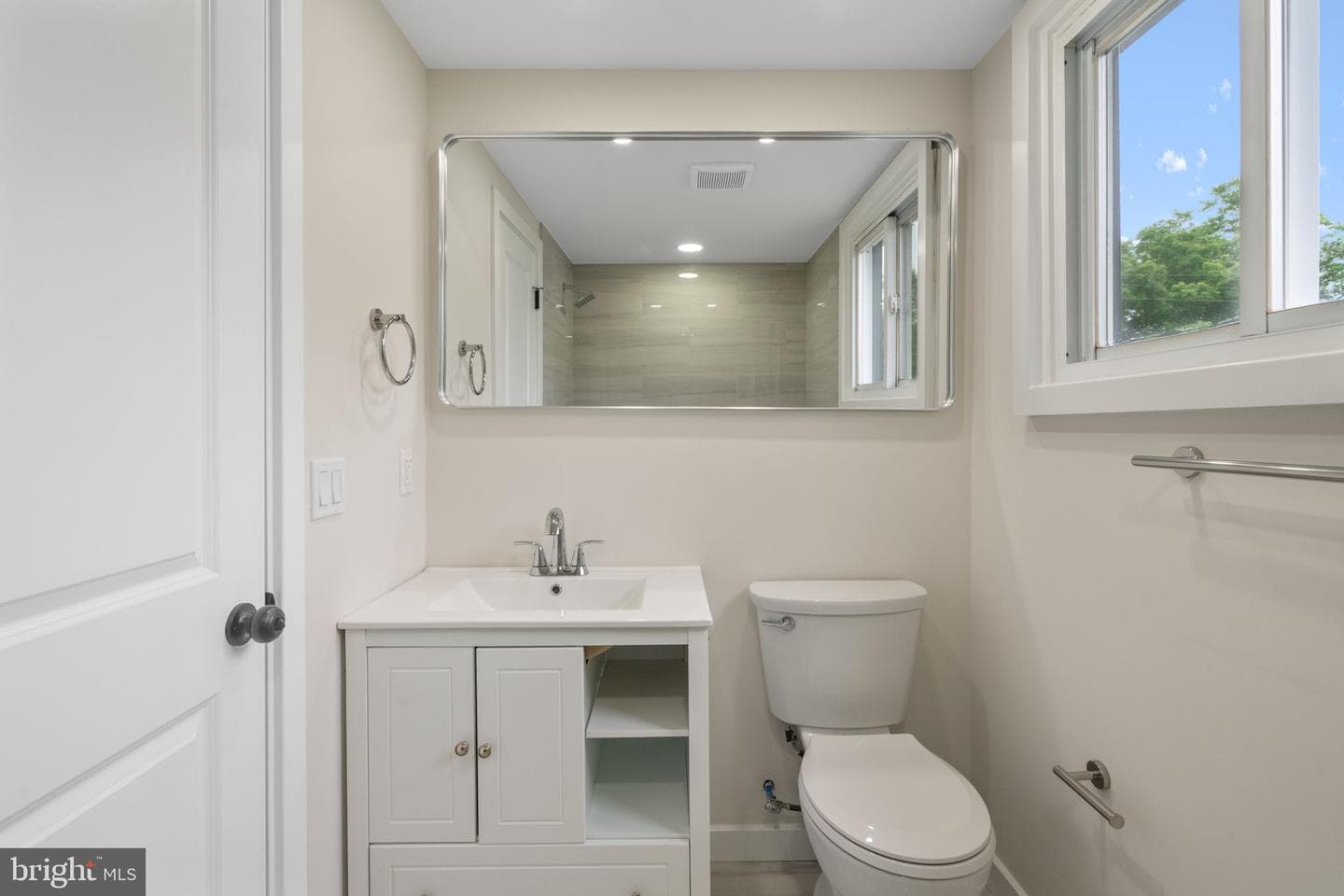 101 Overhill Avenue photo 16