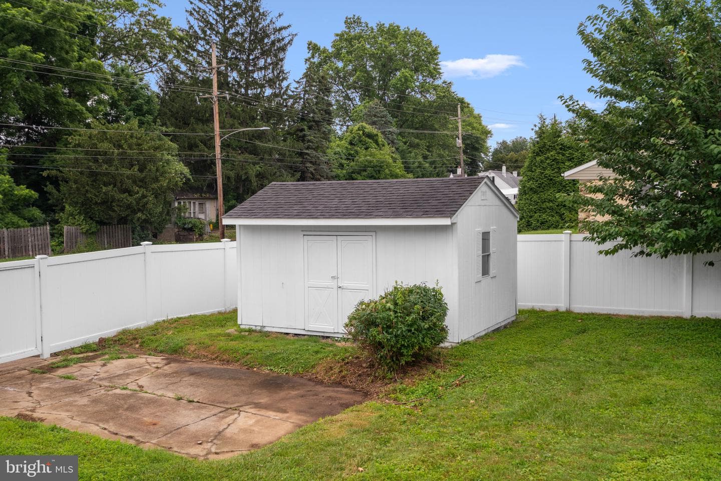 101 Overhill Avenue photo 36