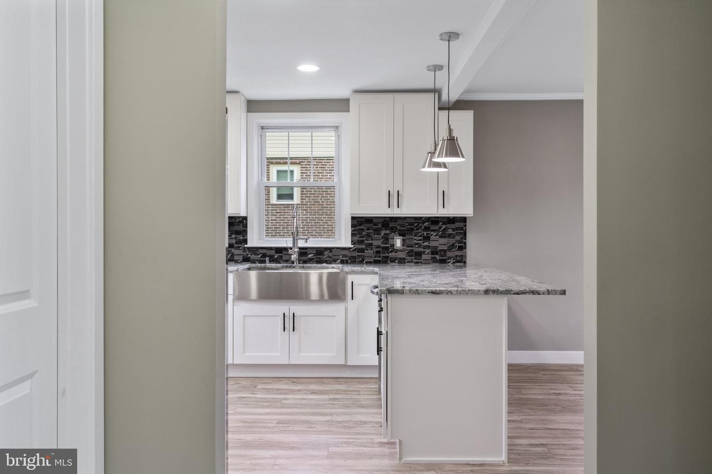 101 Overhill Avenue photo 6