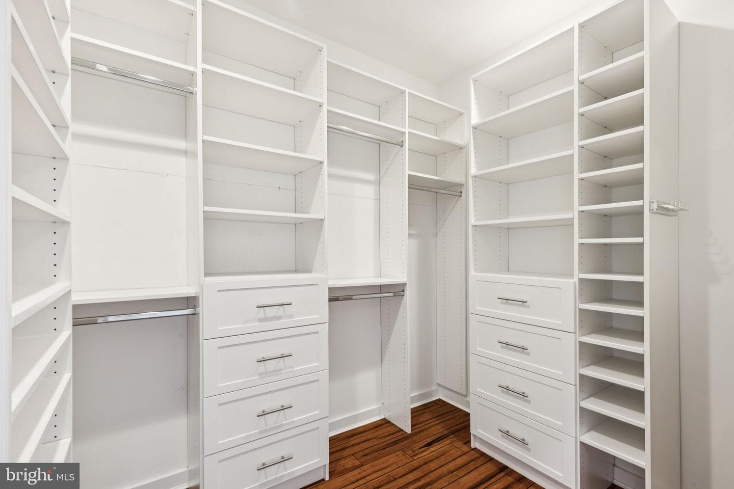 621 Moore Street photo 20