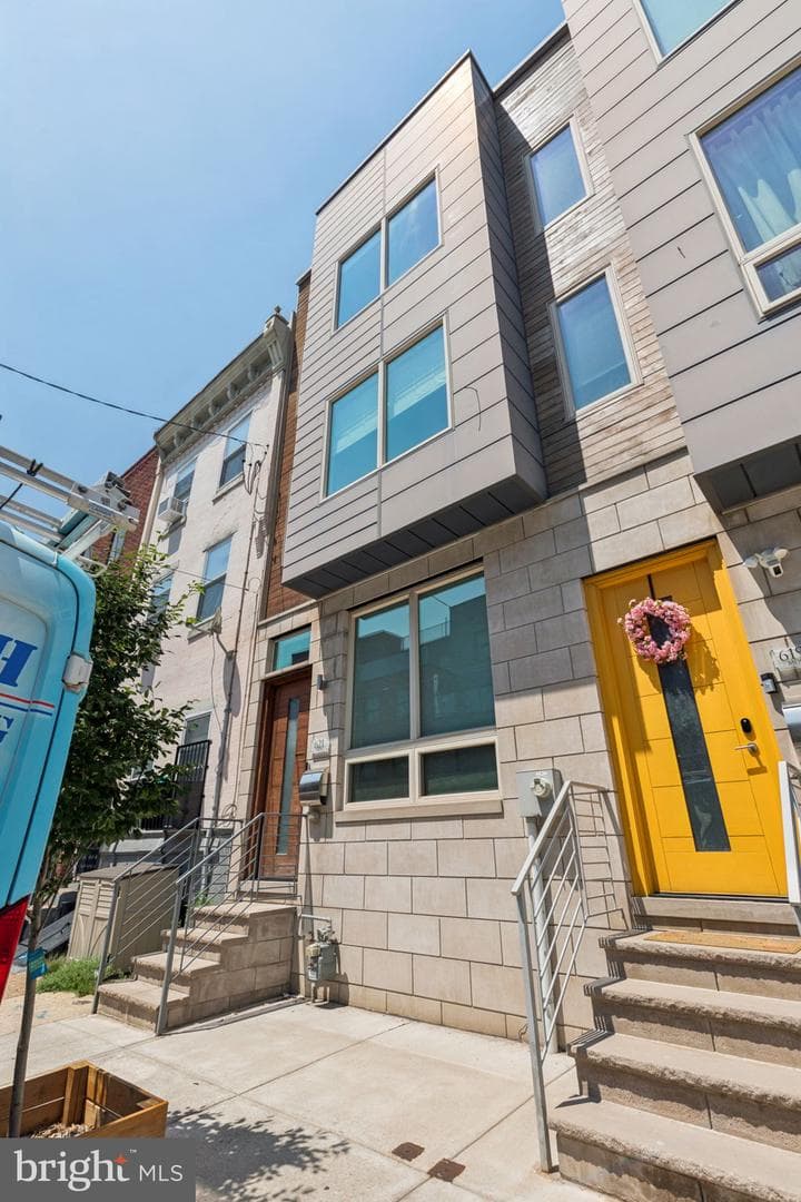 621 Moore Street photo 49