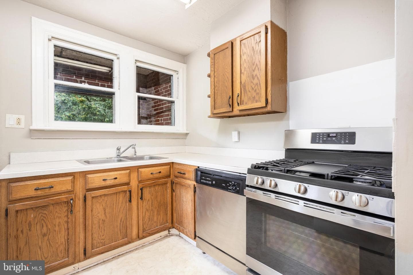 36 W Evergreen Avenue photo 9
