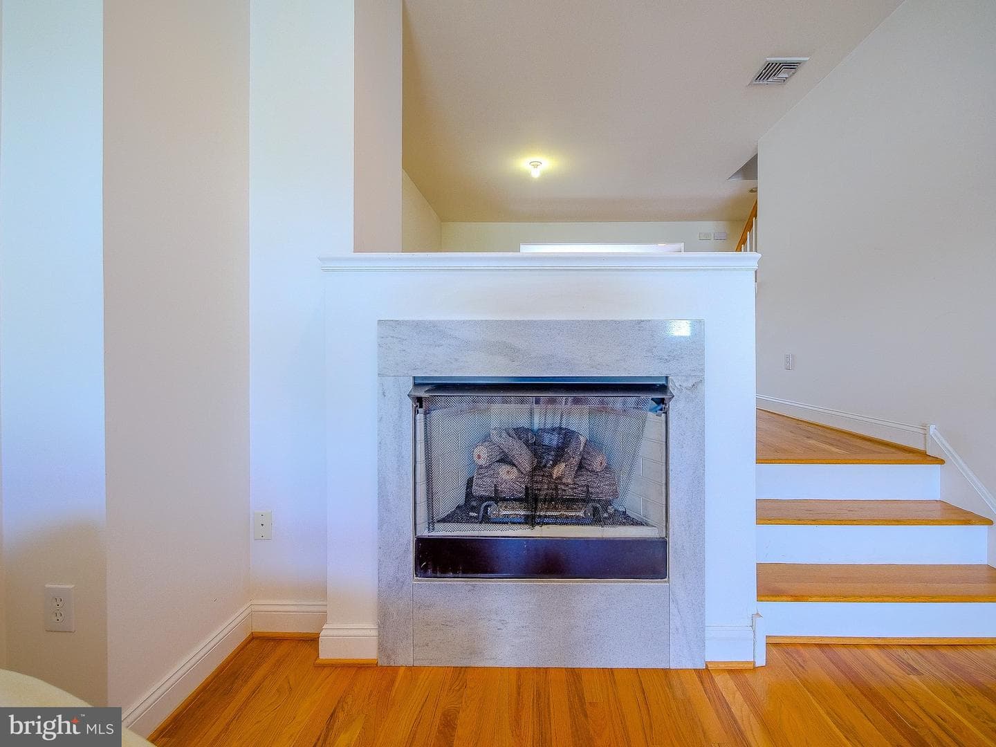 2419 South Street photo 16