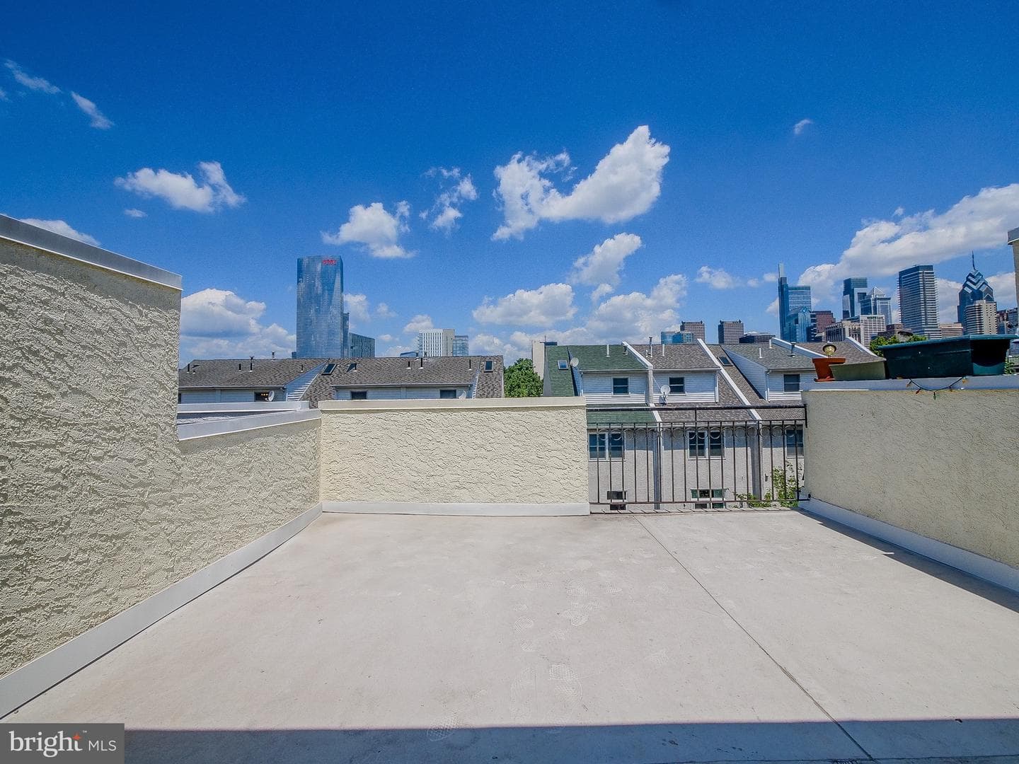 2419 South Street photo 33