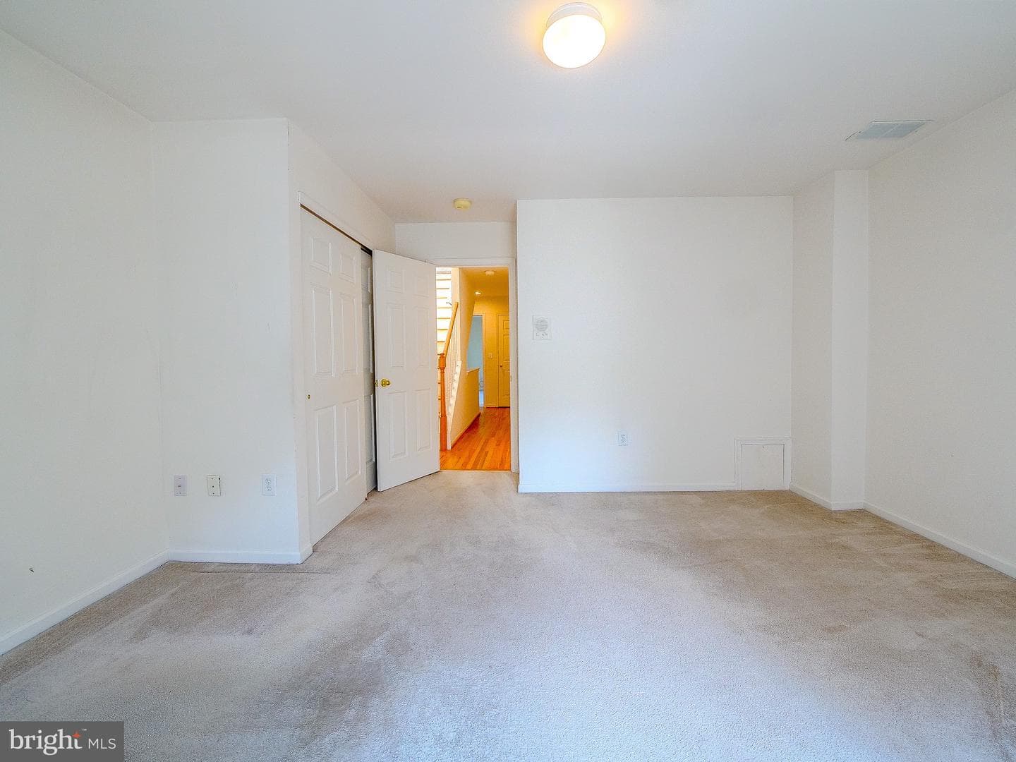 2419 South Street photo 46