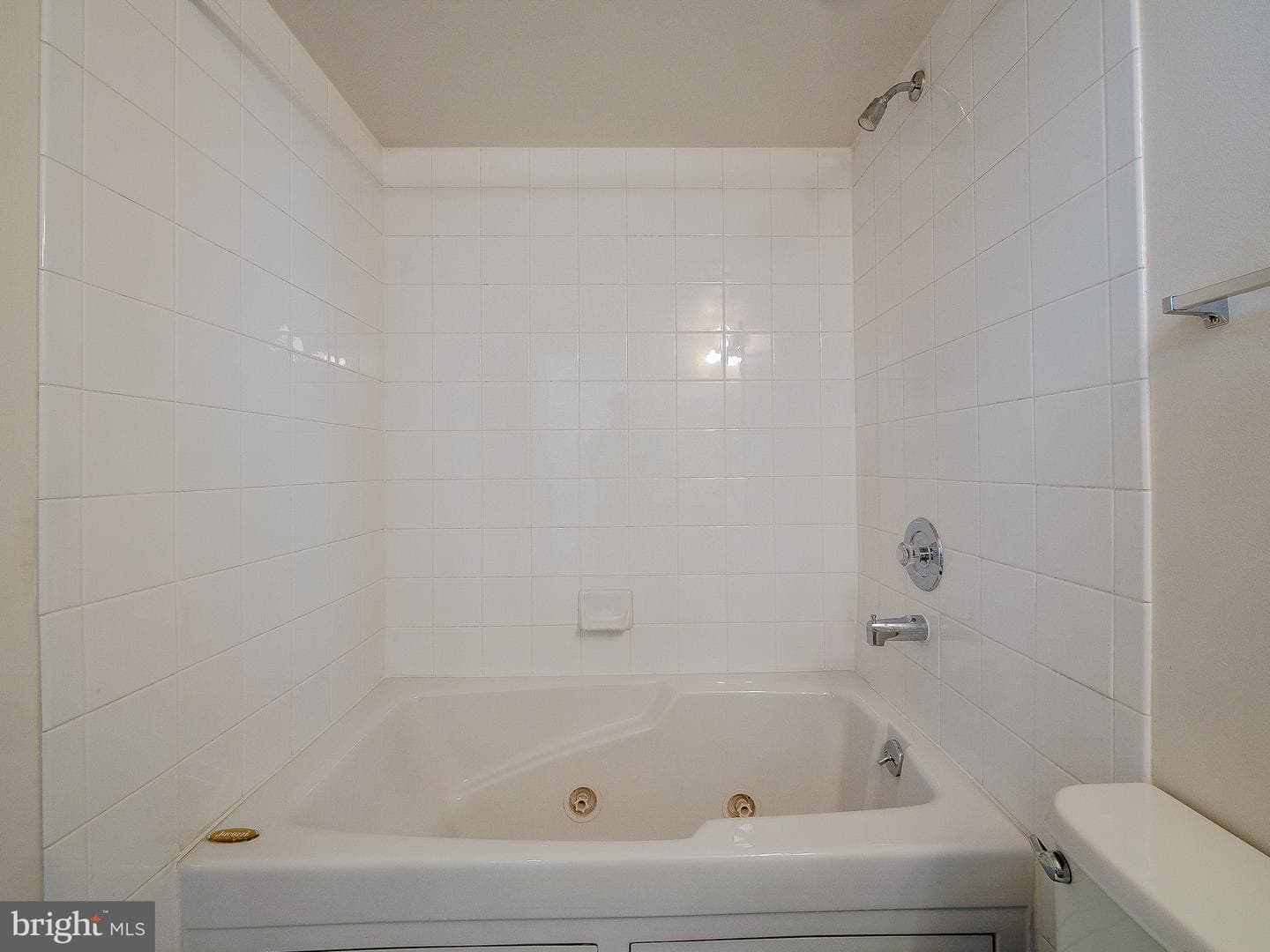 2419 South Street photo 48