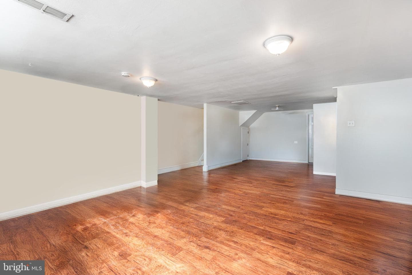 7018 Henry Avenue photo 12