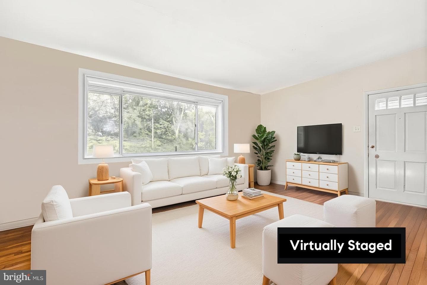 7018 Henry Avenue photo 2