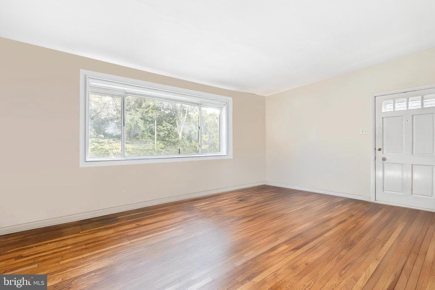 7018 Henry Avenue photo 3
