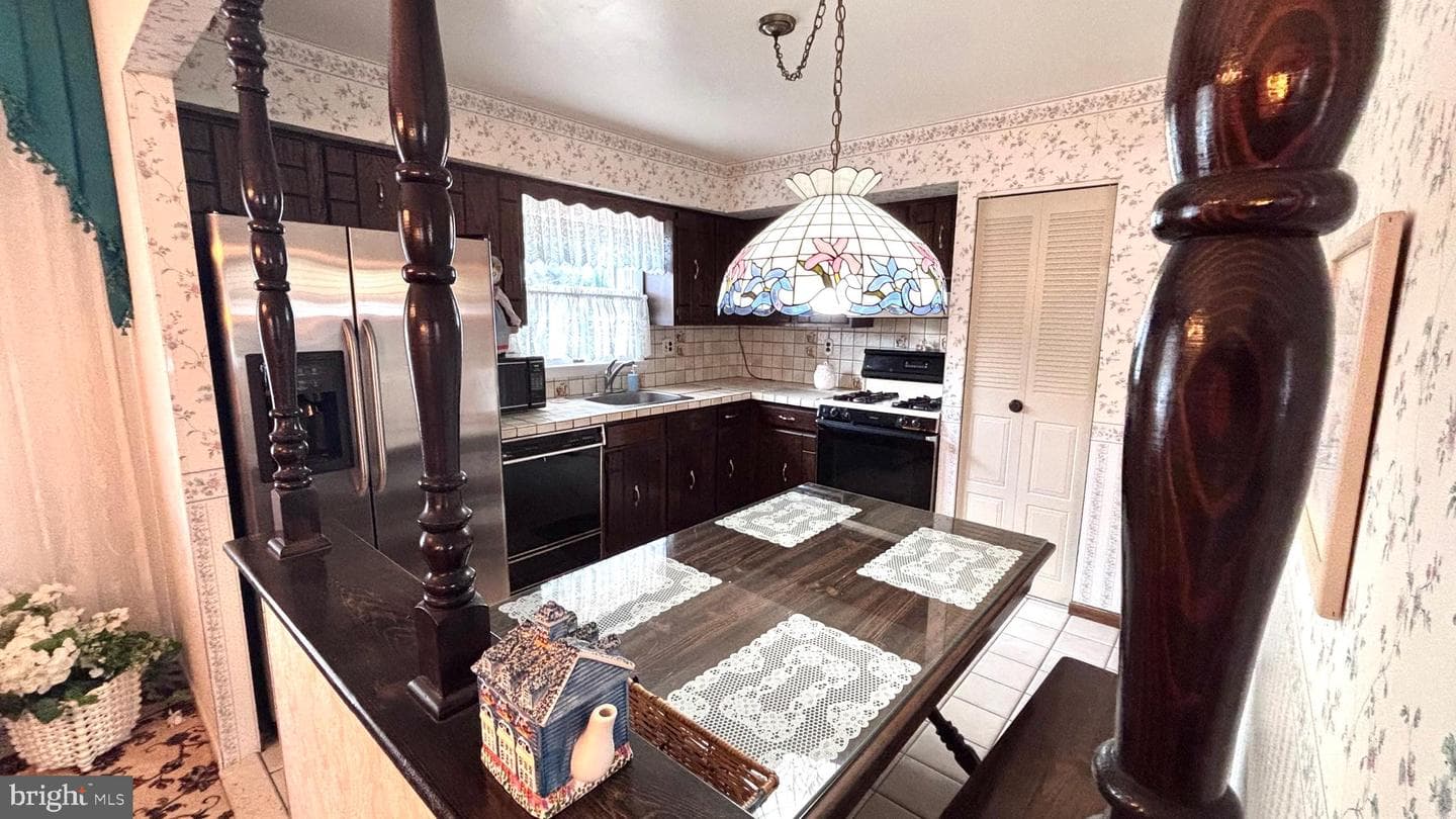 9401 Tulip Street photo 22