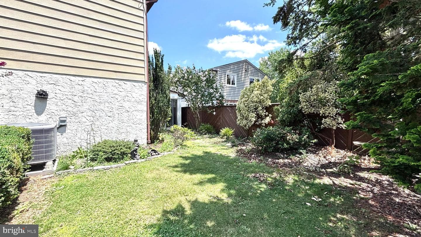 9401 Tulip Street photo 70