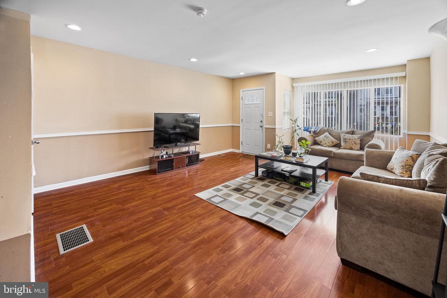 1837 73rd Avenue photo 5