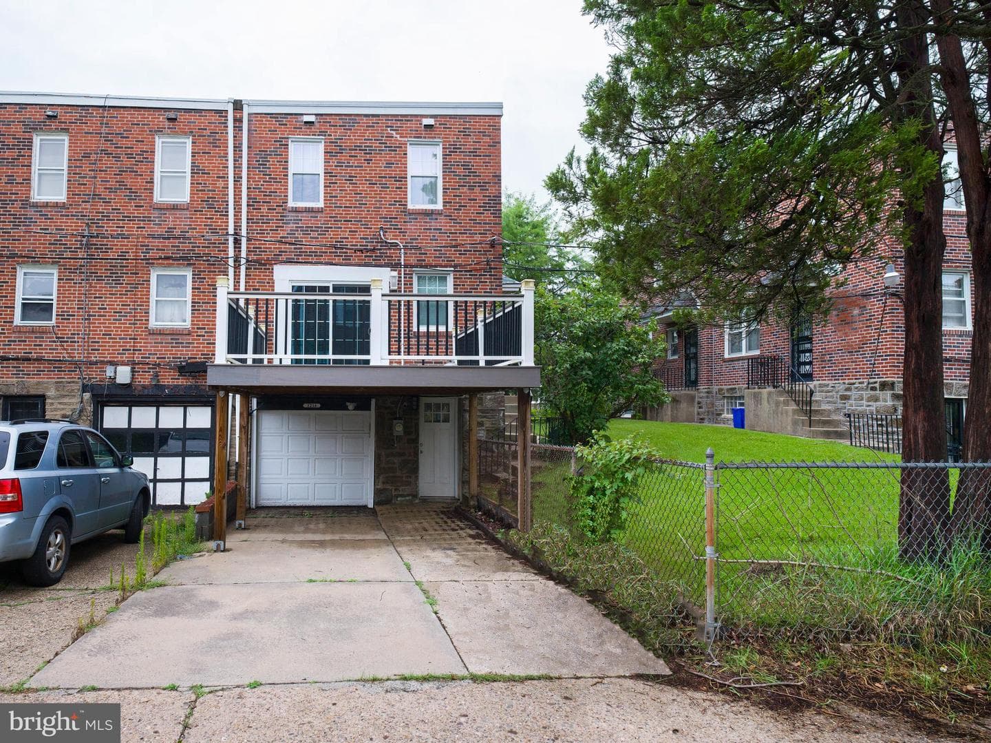 1218 E Cliveden Street photo 35