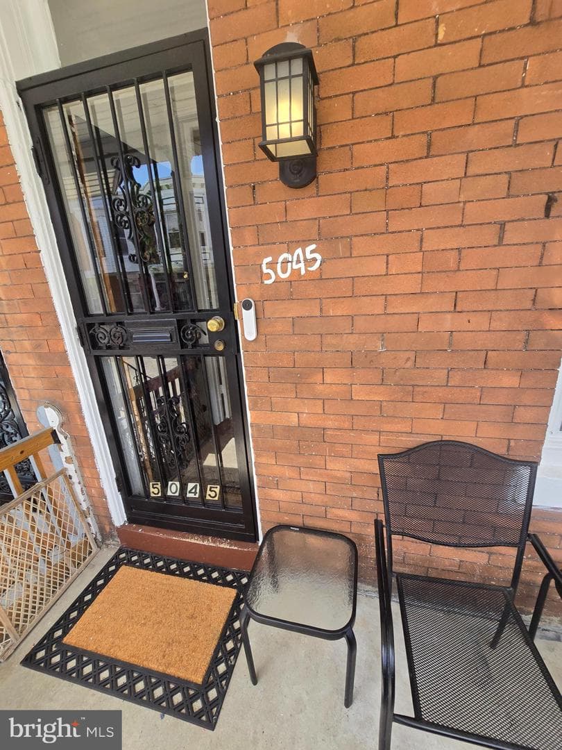 5045 Summer Street photo 3