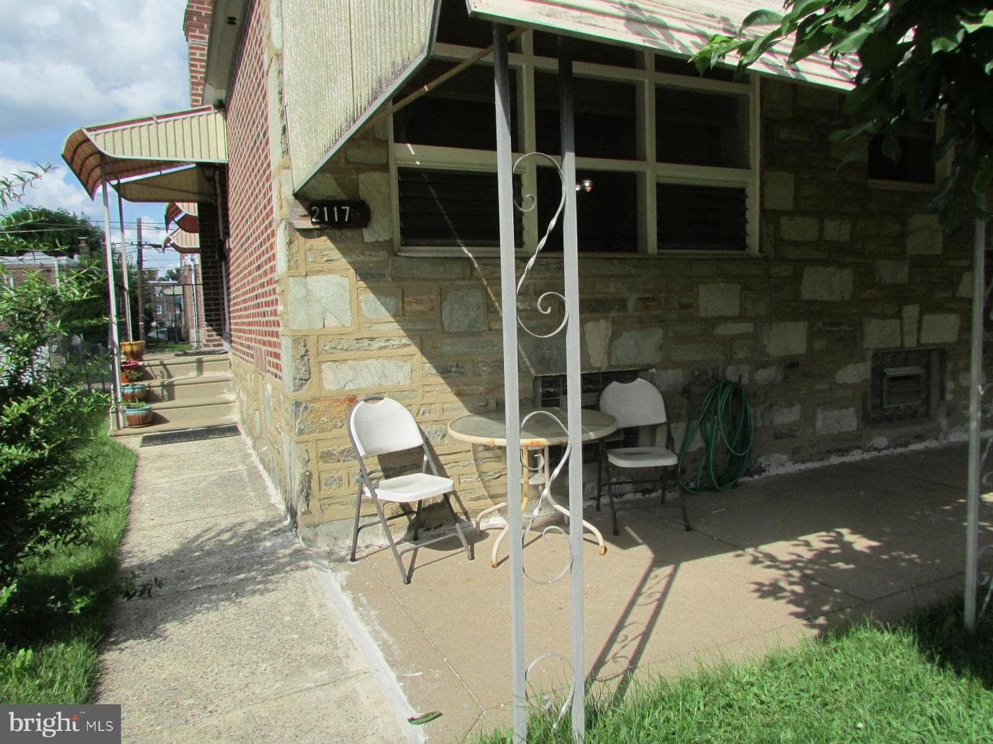 2117 Solly Avenue photo 2