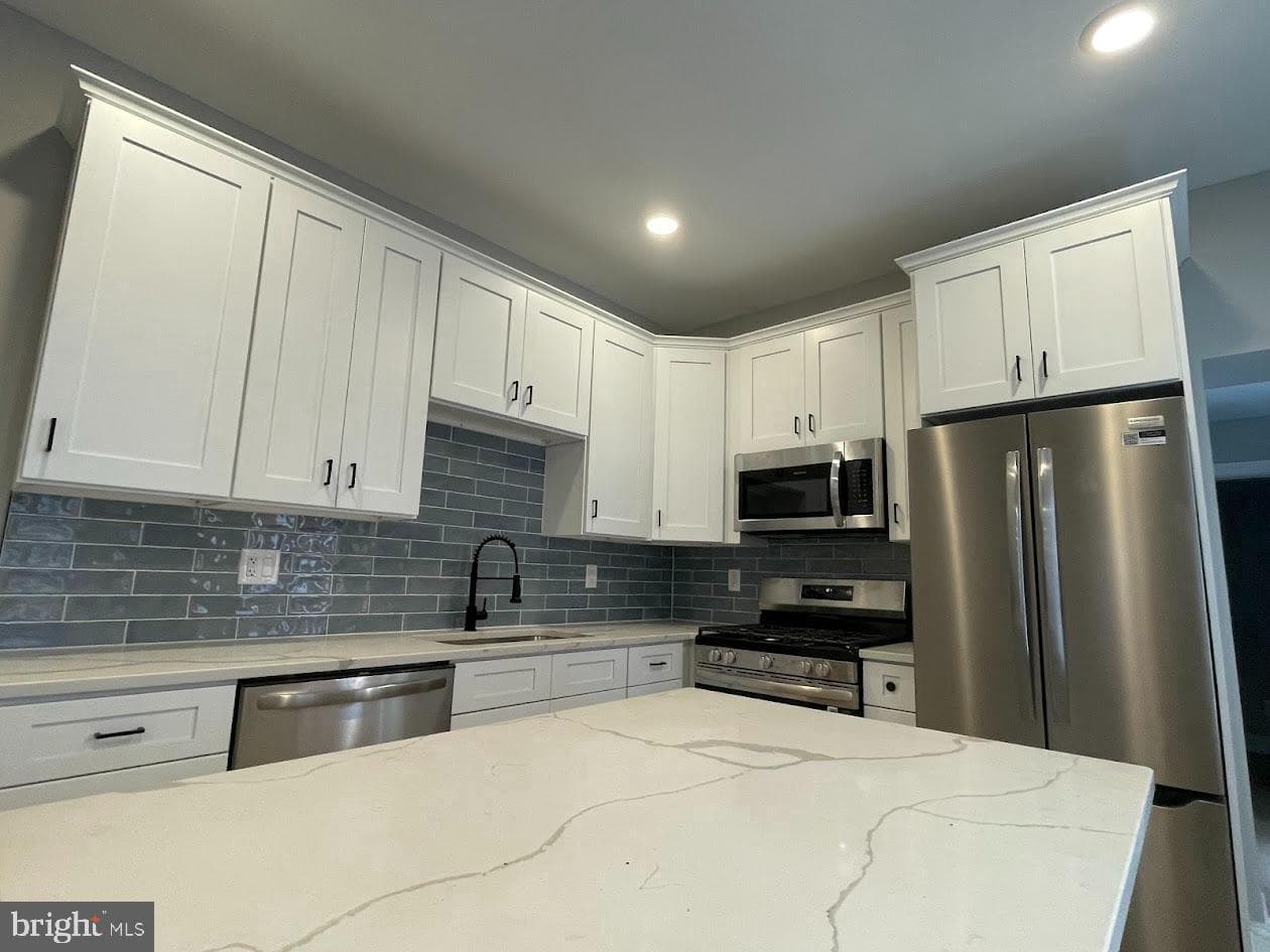 3580 Richmond Street photo 11