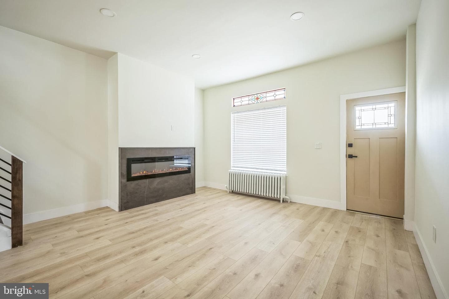 4733 E Thompson Street photo 5