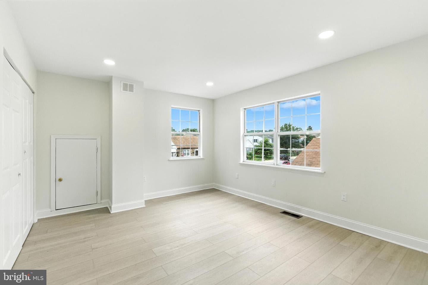 9219 Exeter Road photo 35
