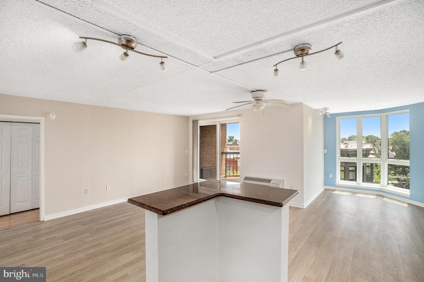 200 Lombard Street #623 photo 14