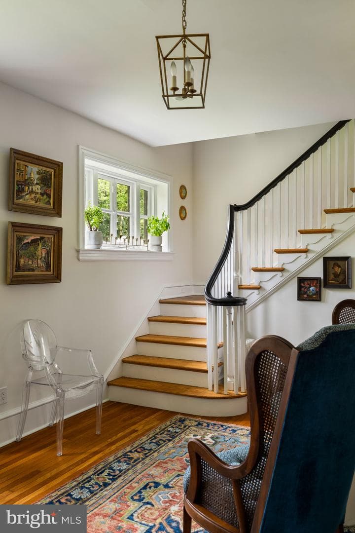 3000 Midvale Avenue photo 33