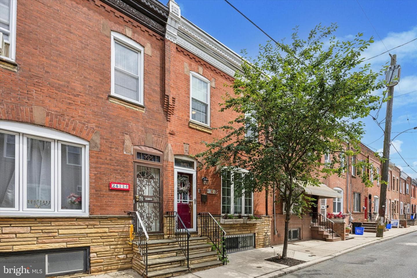 2413 S Mole Street photo 1