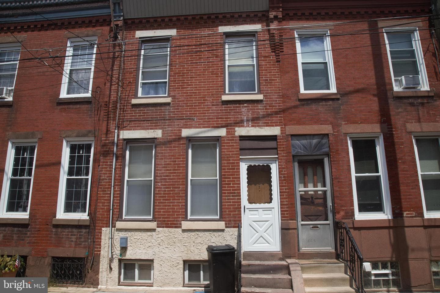 823 Mercer Street photo 1