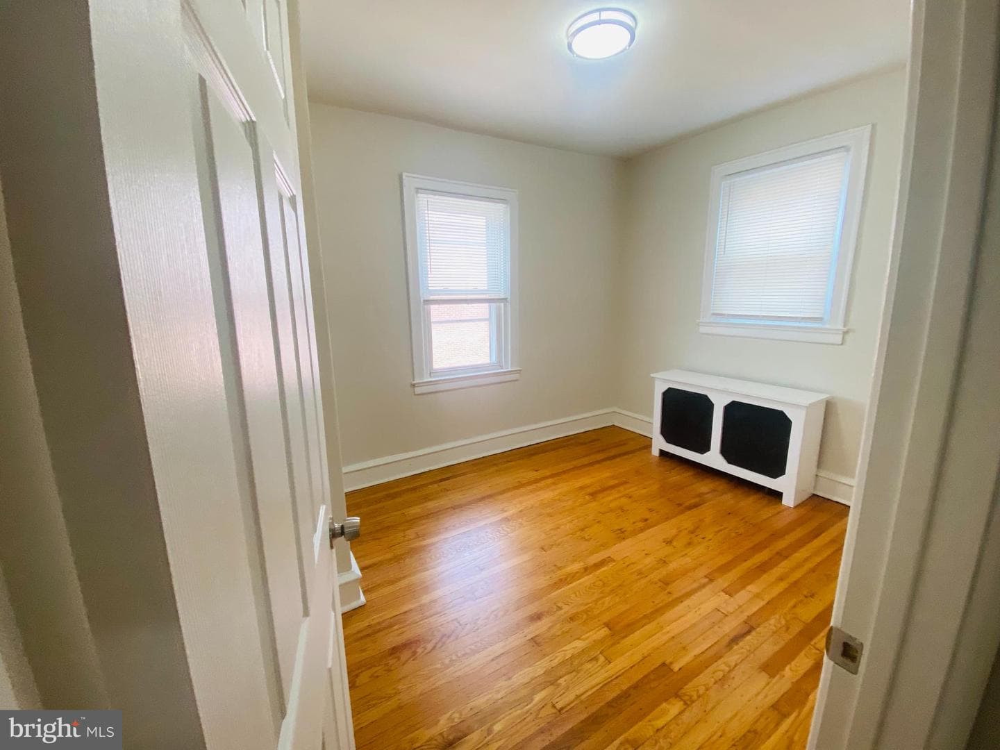 539 E Godfrey Avenue photo 6